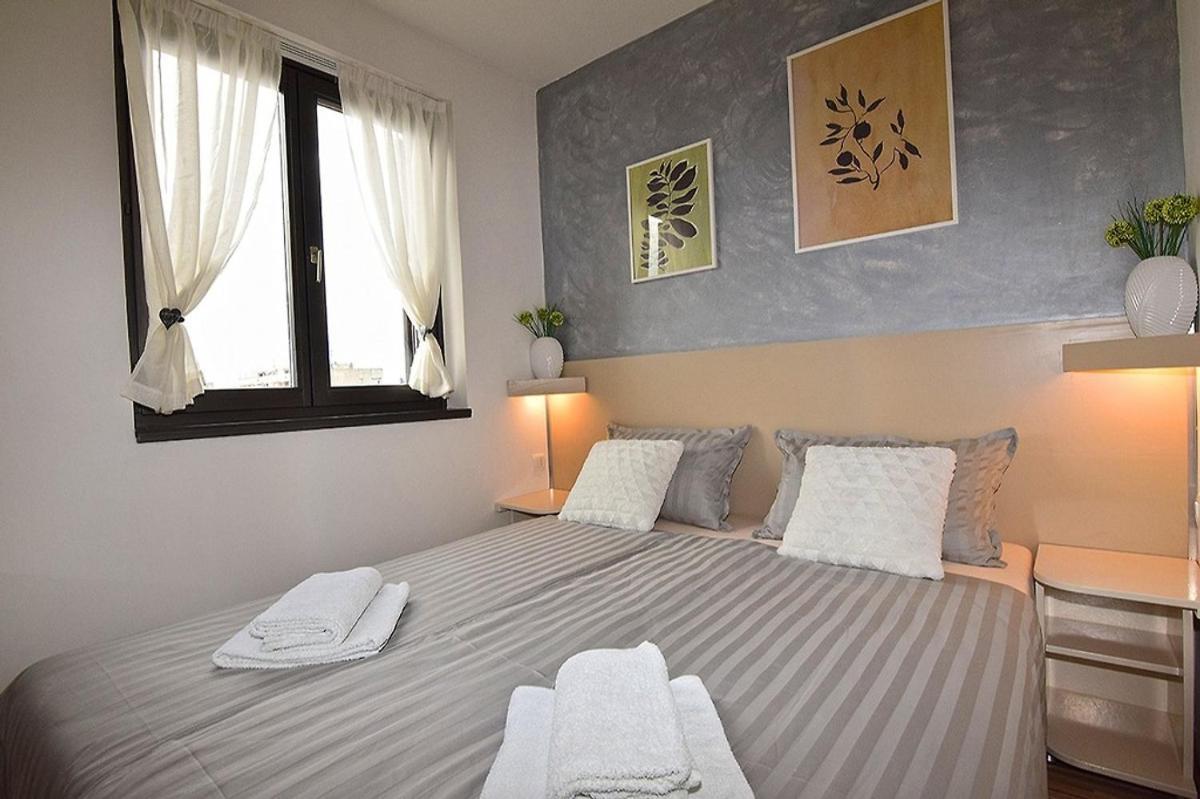 Sole Pula Apartman-Near Beach Exterior photo